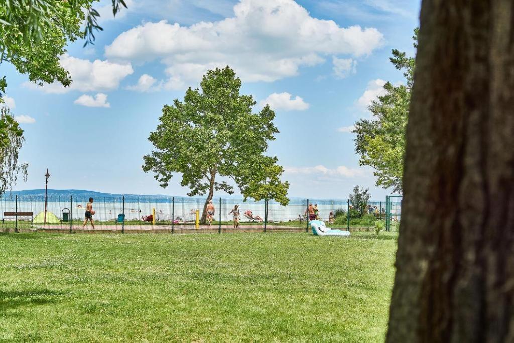 Chill & Relax Apartment Siofok Exterior photo